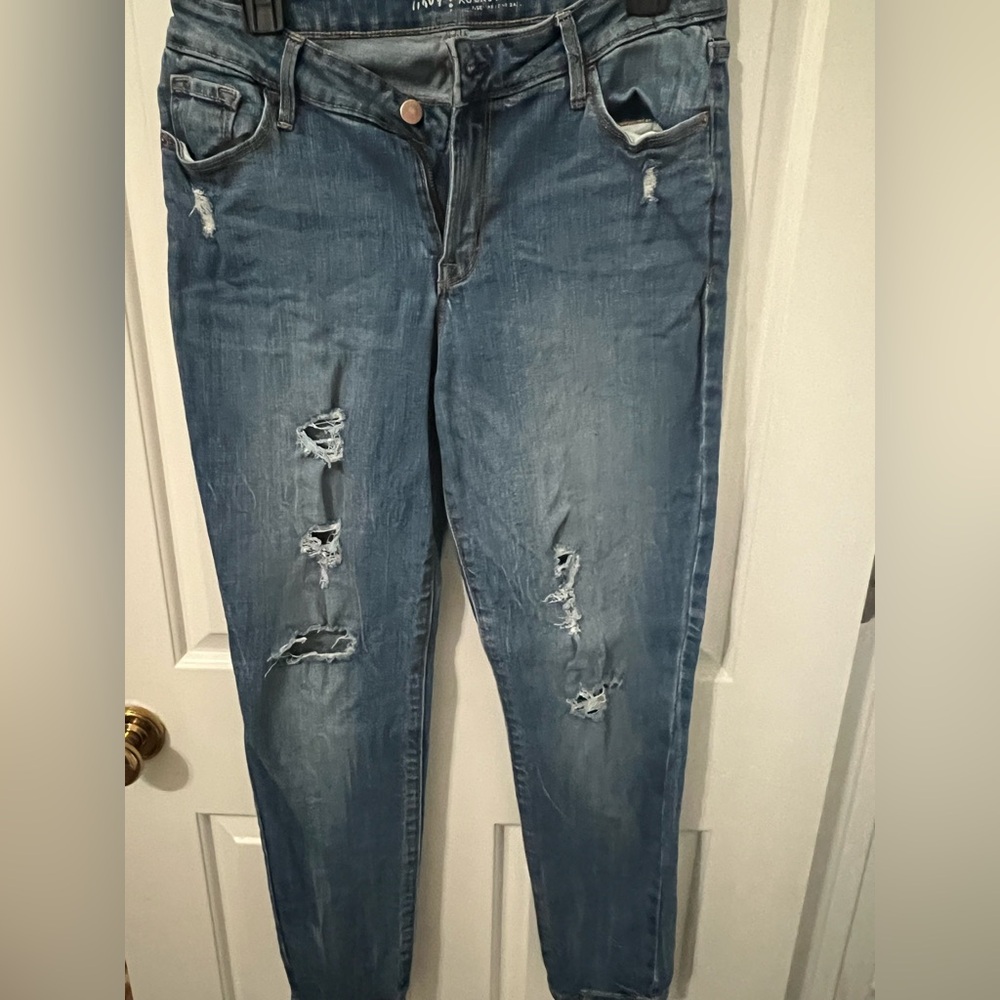 Old Navy Women's Skinny Jeans - Distressed Blue